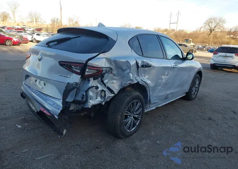 2023 Alfa Romeo Stelvio Sprint Awd из США, поврежденный, VIN ZASPAKANXP7D64002